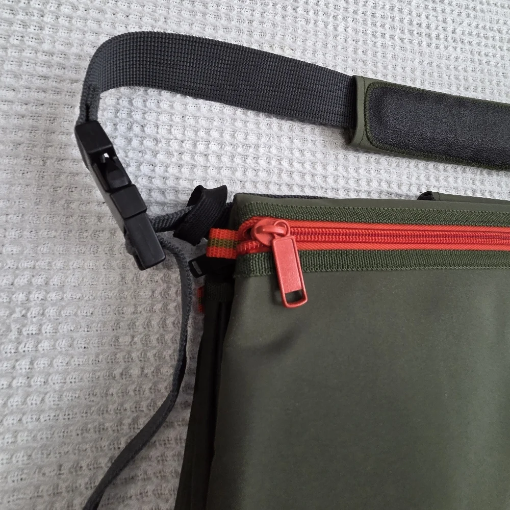 Version 4.0 Laptop Bag